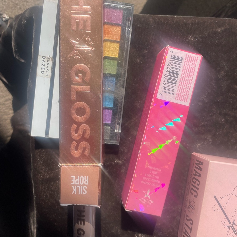Jeffree Star Cosmetic Lot: Magic Star Concealer, Eyeshadow, Powder, Gloss NEW - Picture 4 of 13